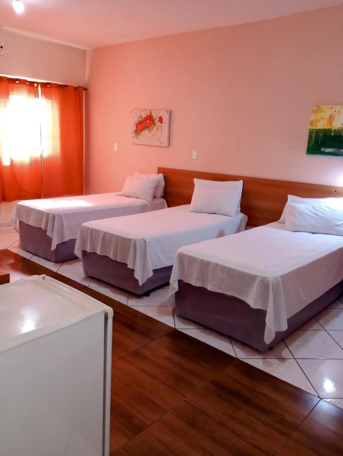 טרס קוראסואס Calabreza Hotel E Restaurante מראה חיצוני תמונה