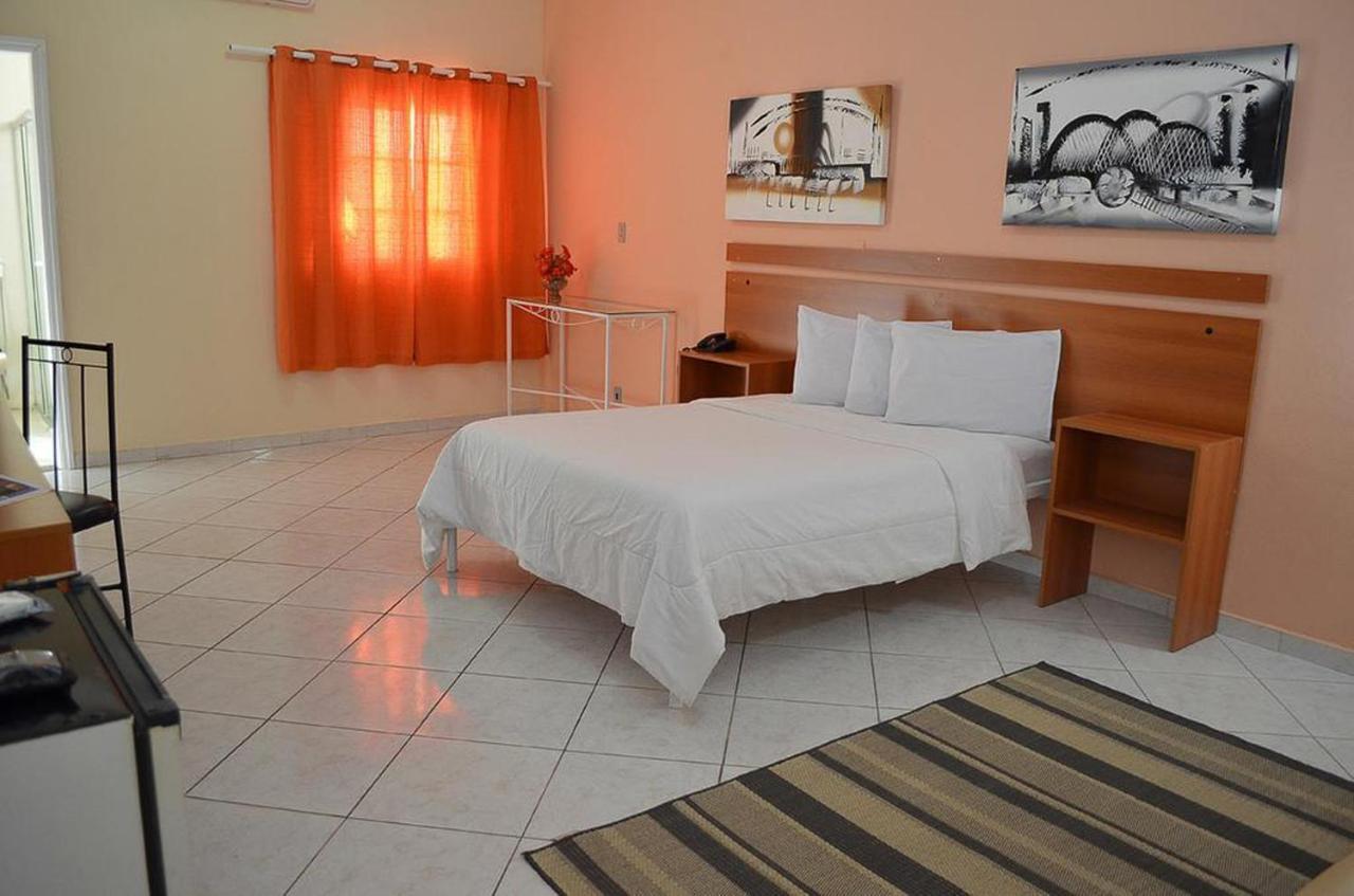 טרס קוראסואס Calabreza Hotel E Restaurante מראה חיצוני תמונה